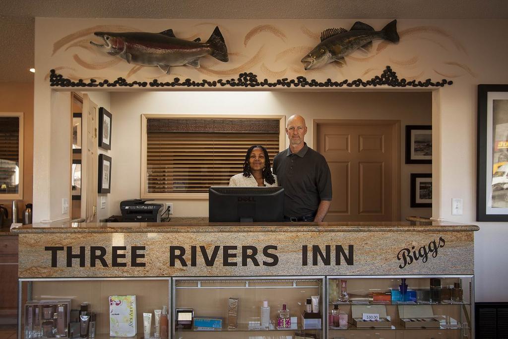 Three Rivers Inn Biggs Junction Exterior photo
